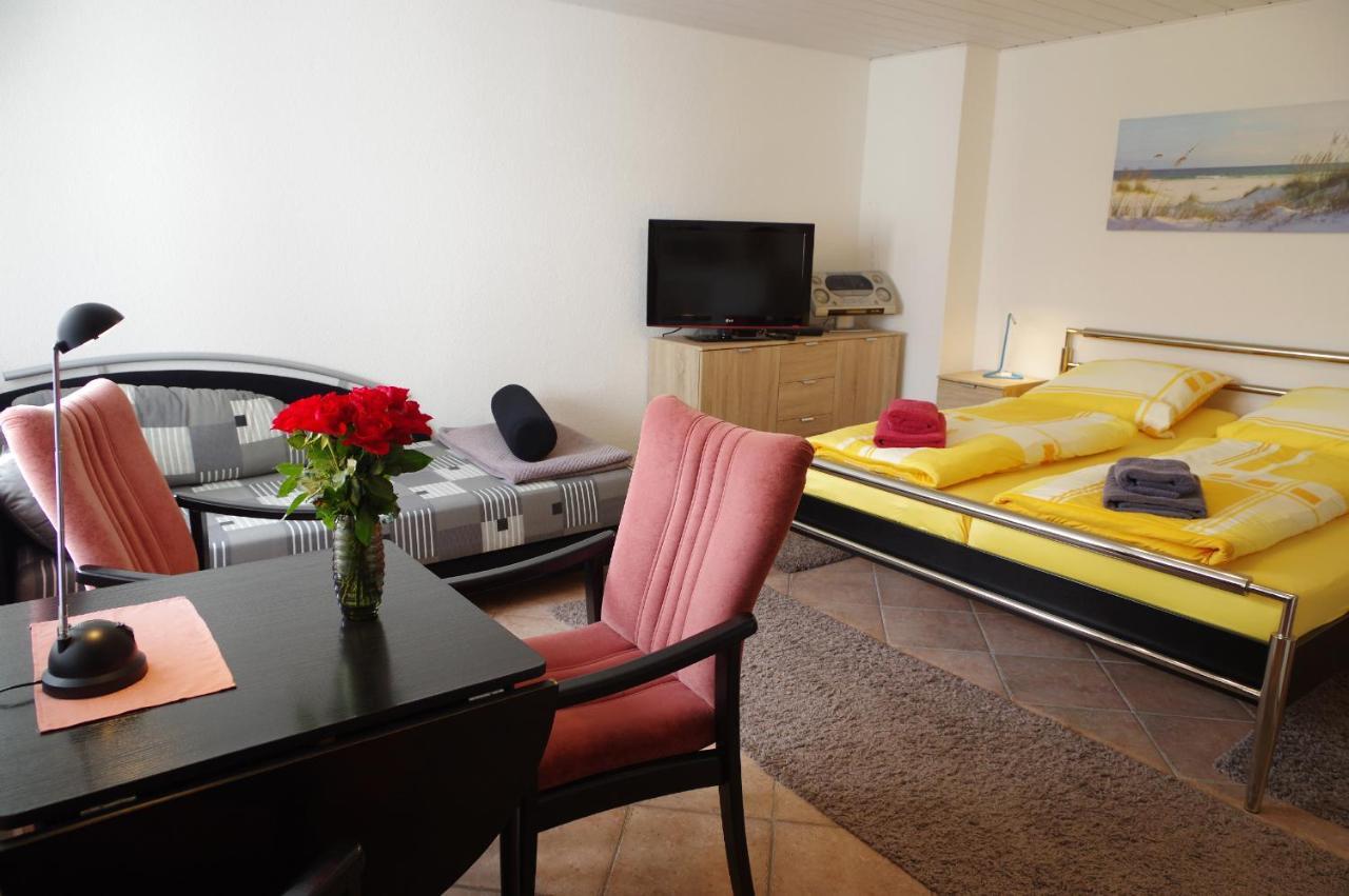 Gaestehaus Gaens - Ferienzimmer Schirgiswalde-Kirschau Exteriör bild
