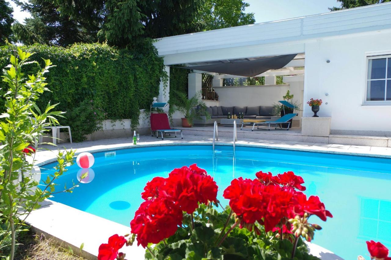 Gaestehaus Gaens - Ferienzimmer Schirgiswalde-Kirschau Exteriör bild