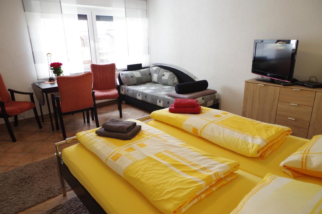 Gaestehaus Gaens - Ferienzimmer Schirgiswalde-Kirschau Exteriör bild