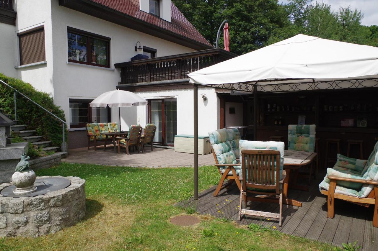 Gaestehaus Gaens - Ferienzimmer Schirgiswalde-Kirschau Exteriör bild